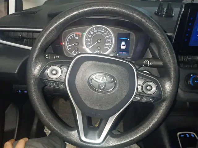 Toyota Corolla — Фото автомобиля 3