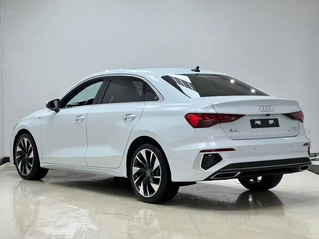 Audi A3 — Фото автомобиля 4