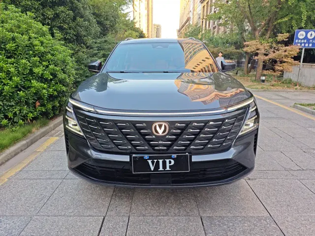 Фотография автомобиля — Changan CS75 Plus