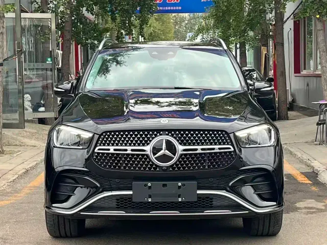Mercedes-Benz GLE-Class — Фото автомобиля 2