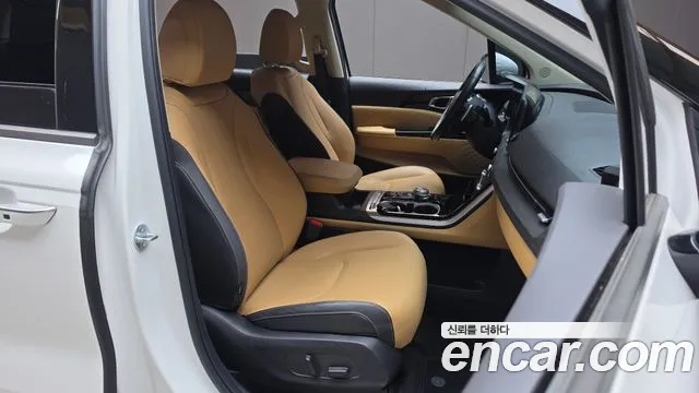 Kia Carnival 4th Gen — Фото автомобиля 18