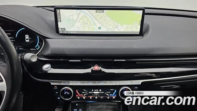 Genesis G80 RG3 — Фото автомобиля 15