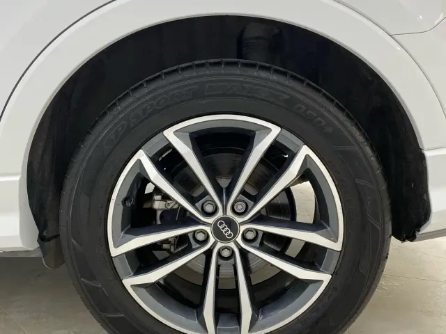 Audi Q3 — Фото автомобиля 16