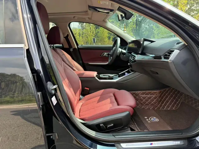 BMW 3 Series — Фото автомобиля 12