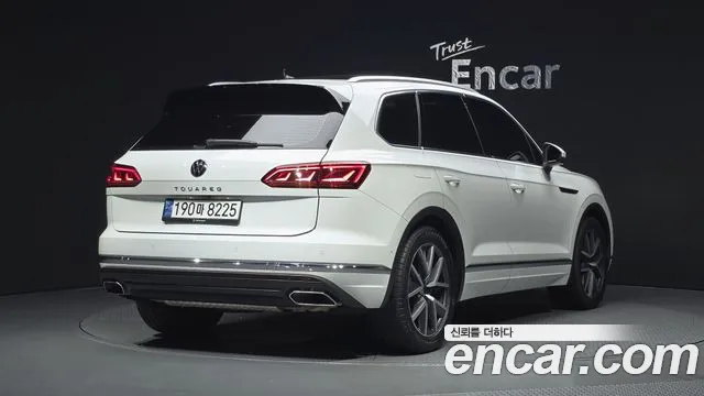 Volkswagen Touareg Touareg 3 поколение 3.0 TDI Prestige — Фото автомобиля 2