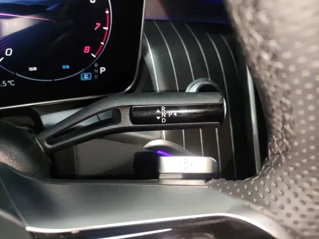 Mercedes-Benz Mercedes-Benz GLC 2025 GLC 300 L 4MATIC Luxury 5-seater — Фото автомобиля 13