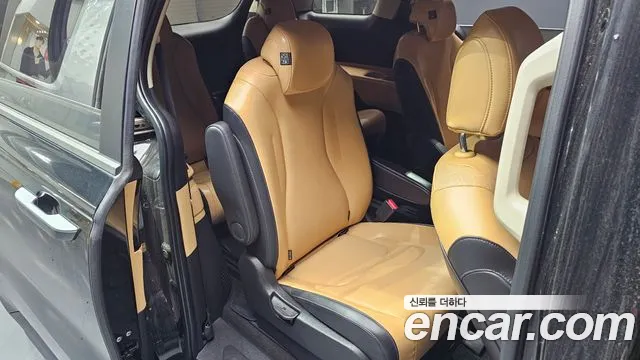 Kia Canival Carnival 4 поколение 9 мест Prestige — Фото автомобиля 25