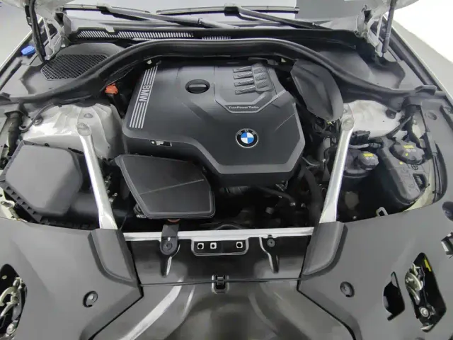 BMW 5 Series — Фото автомобиля 6
