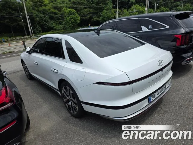 Hyundai Grandeur GN7 — Фото автомобиля 15