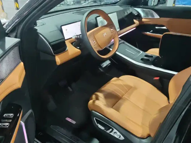 Xpeng G9 — Фото автомобиля 3