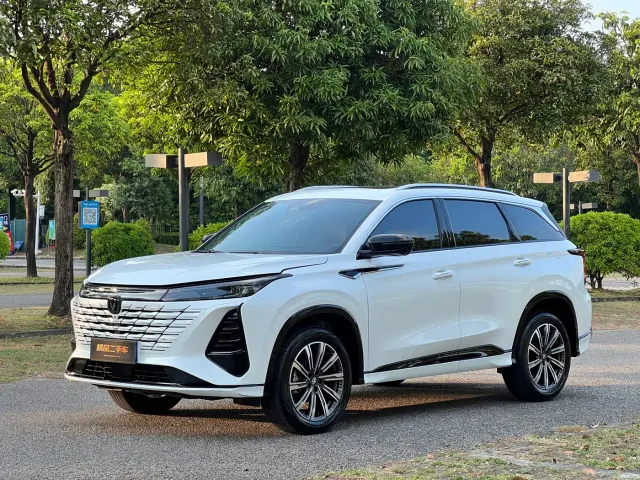 Фотография автомобиля — Changan CS75 Plus