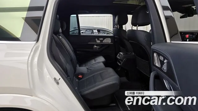 Mercedes-Benz GLS-Class — Фото автомобиля 12