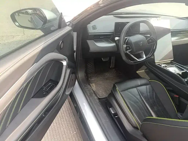 Hozon Neta GT — Фото автомобиля 15