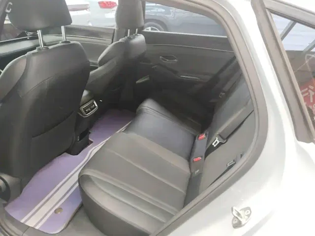 BYD Qin L — Фото автомобиля 16