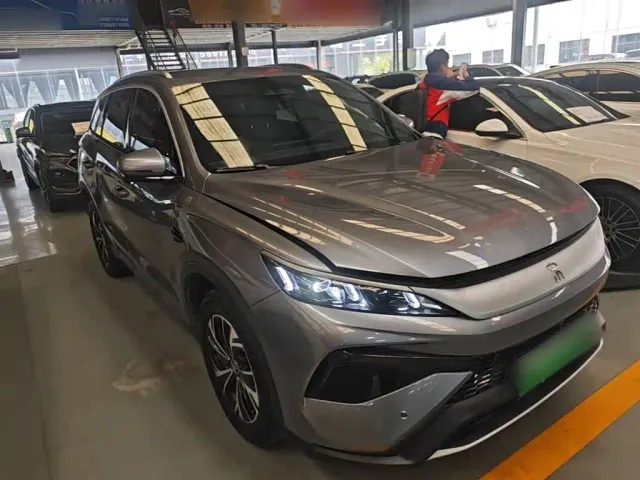 BYD Song Pro — Фото автомобиля 3