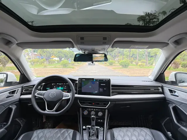 Volkswagen Sagitar — Фото автомобиля 5
