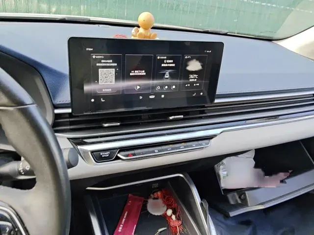 Geely Emgrand — Фото автомобиля 5