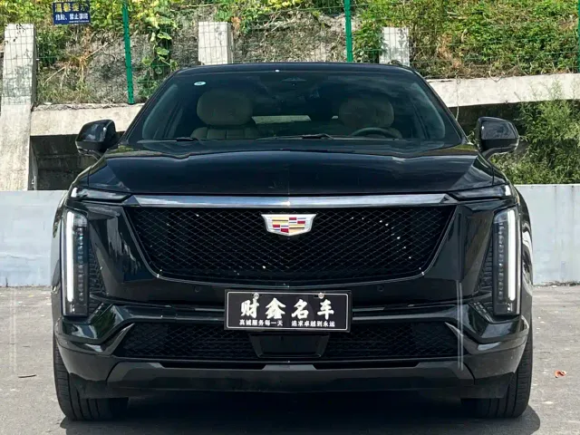 Cadillac XT5 — Фото автомобиля 2