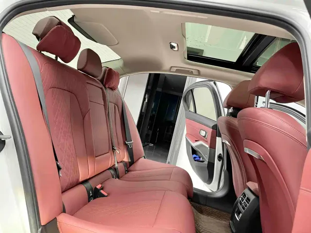 BMW 3 Series — Фото автомобиля 5