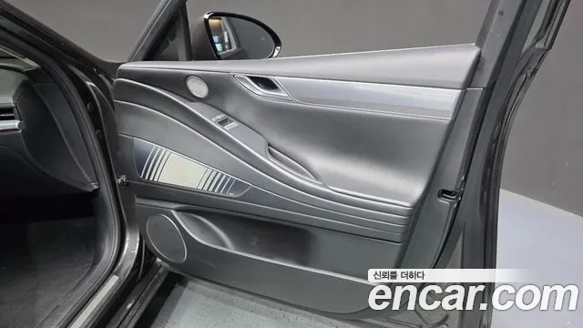 Genesis G80 Бензин 3.5 турбо AWD — Фото автомобиля 19