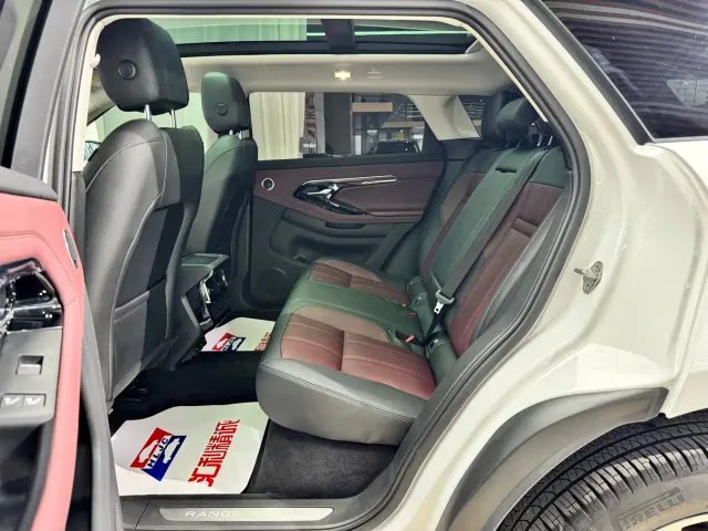 Land Rover Range Rover Evoque — Фото автомобиля 8