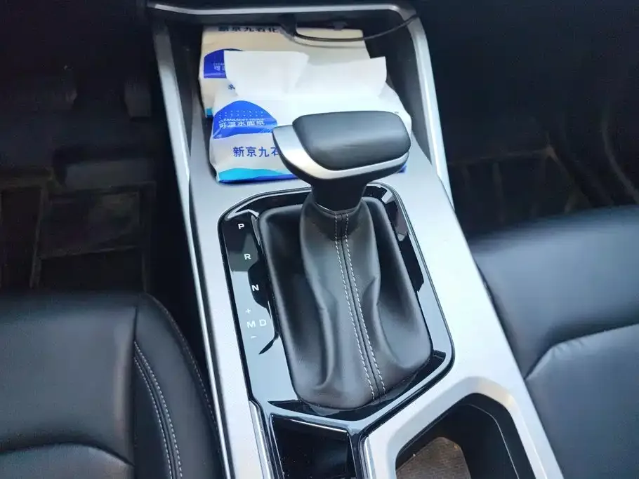 Geely Emgrand 2025 4th Gen 1.5L CVT Premium — Фото автомобиля 16
