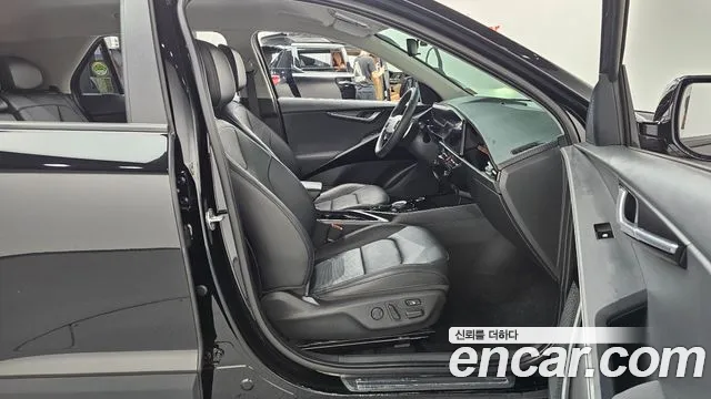 Kia Niro New — Фото автомобиля 26