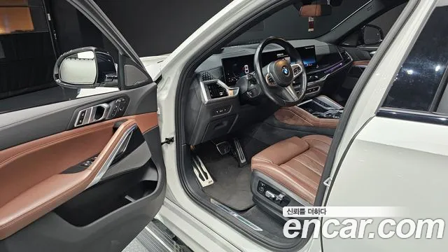 BMW X6 xDrive40i M Sport — Фото автомобиля 10