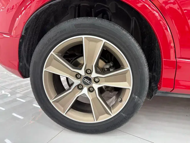 Audi Q2L — Фото автомобиля 9