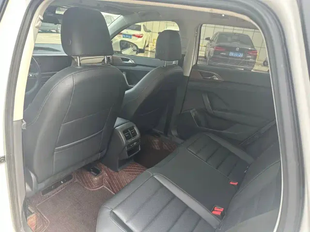 Volkswagen Tharu — Фото автомобиля 5