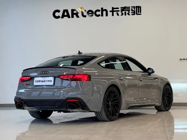 Audi RS 5 — Фото автомобиля 4