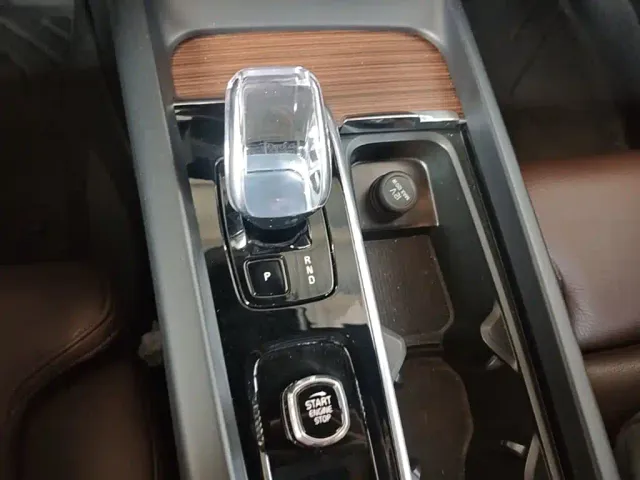 Volvo S60 — Фото автомобиля 13