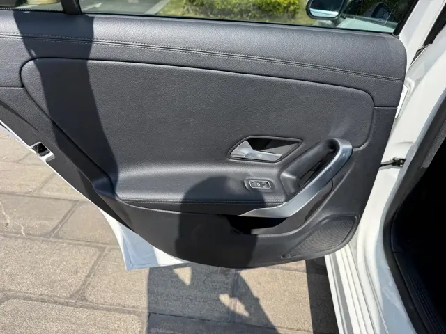 Mercedes-Benz A-Class — Фото автомобиля 30