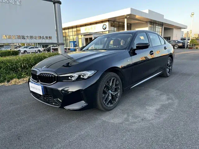 Фотография автомобиля — BMW 3 Series