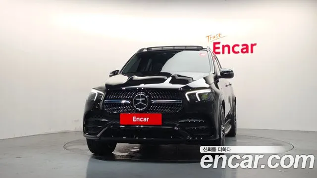 Mercedes-Benz GLE-Class — Фото автомобиля 3