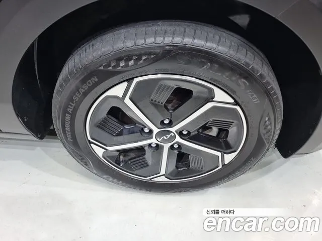 Kia Niro The All New — Фото автомобиля 19