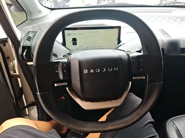 Baojun KiWi EV — Фото автомобиля 10