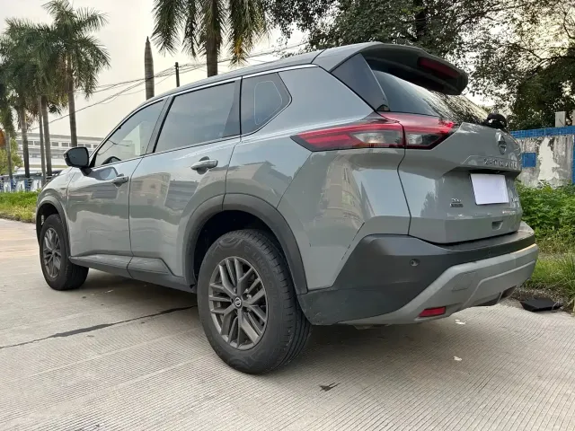 Nissan X-Trail — Фото автомобиля 7
