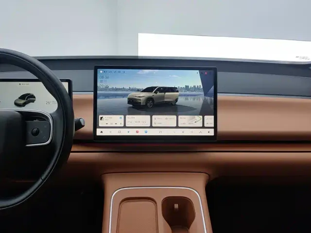 Leapmotor C10 — Фото автомобиля 13