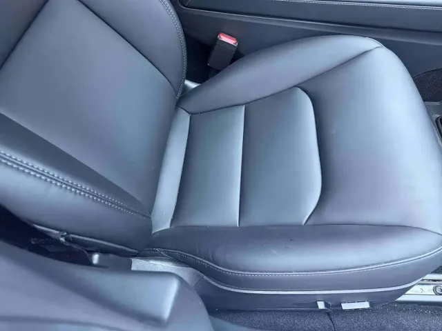 Tesla Model 3 — Фото автомобиля 11