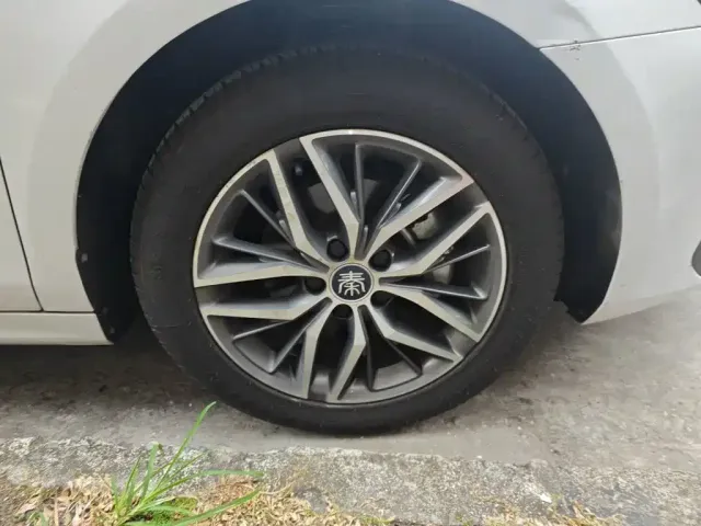 BYD Qin PLUS — Фото автомобиля 25