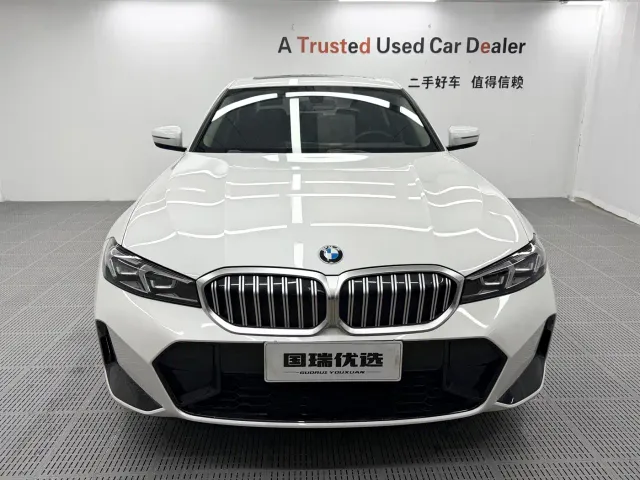 BMW 3 Series — Фото автомобиля 2