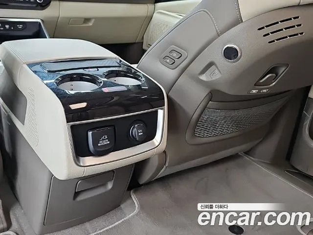 Kia Carnival — Фото автомобиля 15