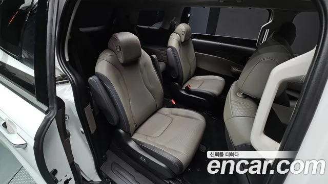 Kia Carnival 4th Gen — Фото автомобиля 17