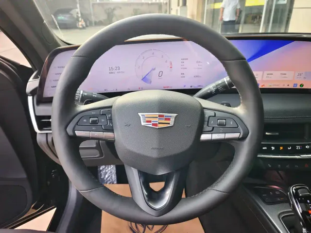 Cadillac CT5 — Фото автомобиля 9