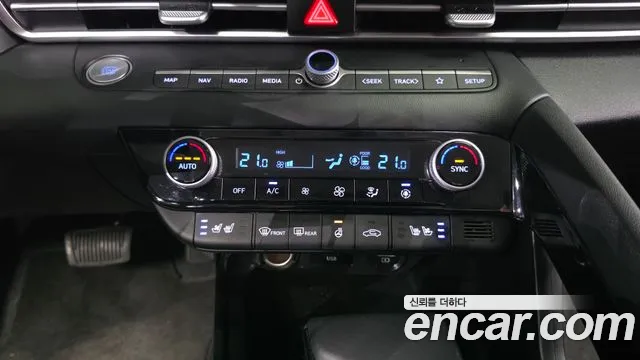 Hyundai Avante CN7 — Фото автомобиля 23