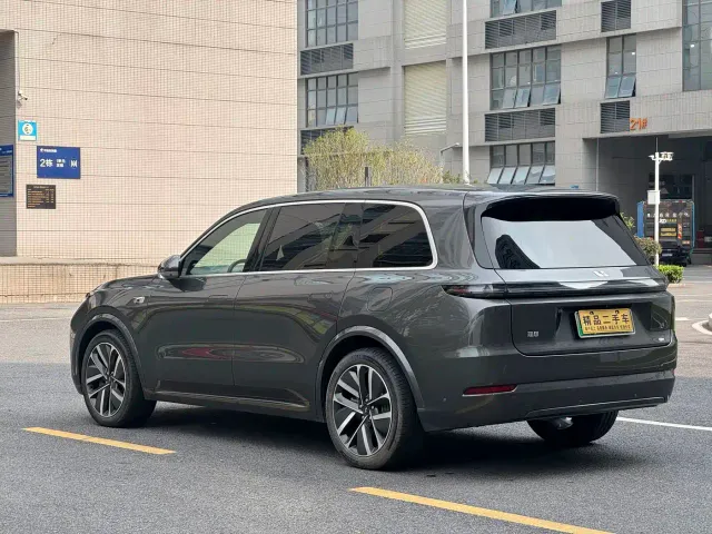 Li Auto Li Xiang L9 2022 Max — Фото автомобиля 6