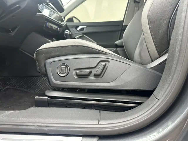Audi Q3 — Фото автомобиля 14