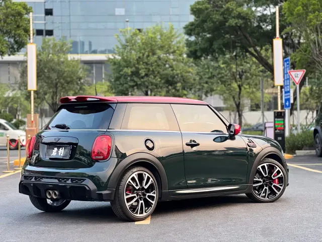 MINI John Cooper Works — Фото автомобиля 2