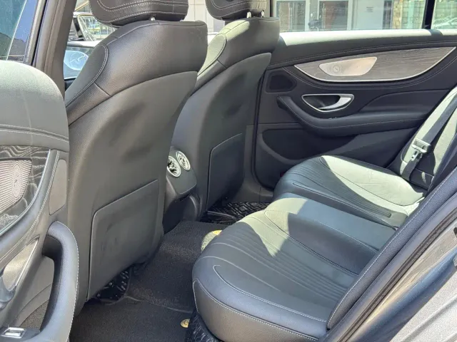 Mercedes-Benz CLS-Class — Фото автомобиля 12